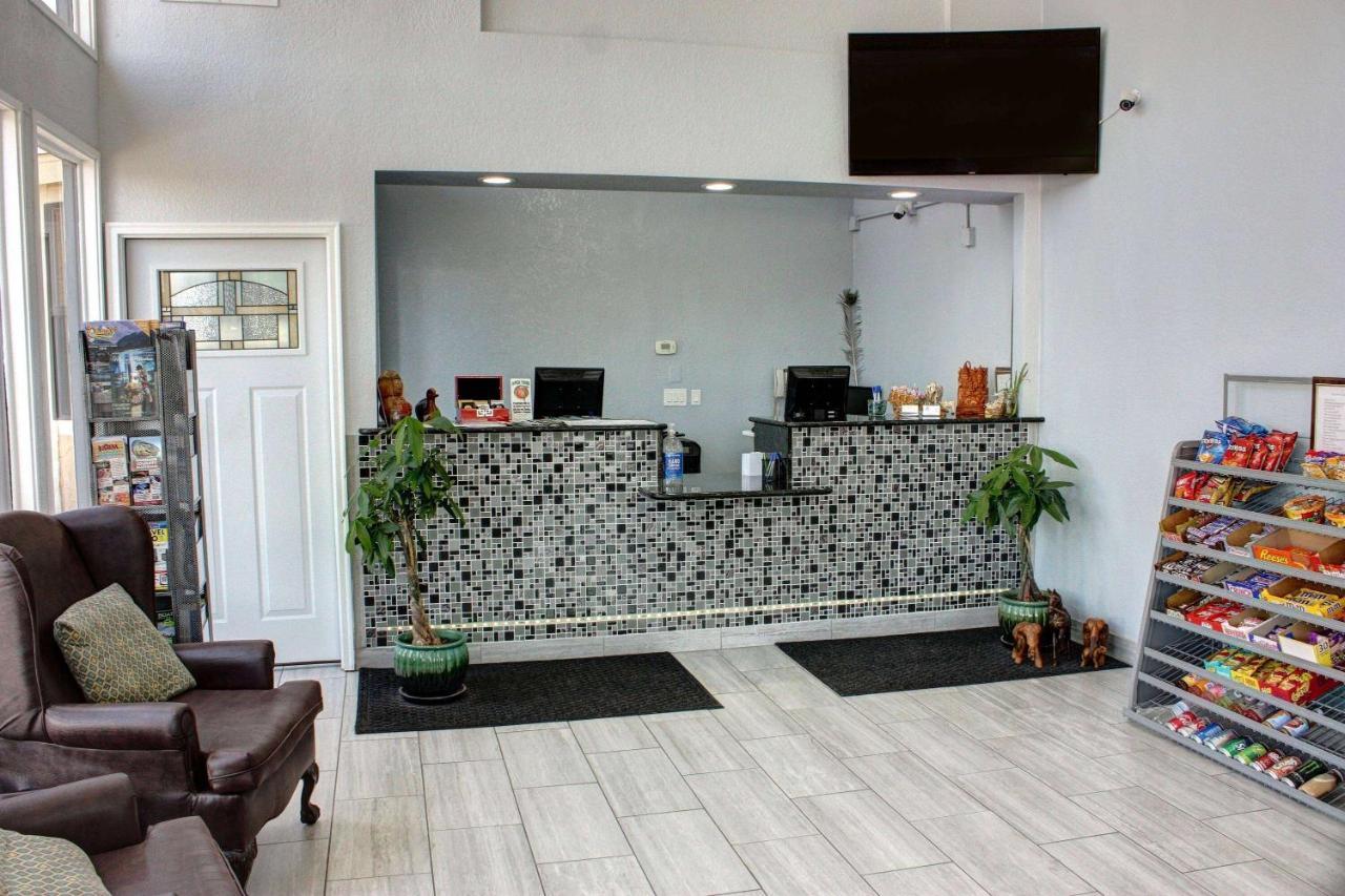 Hotel Baymont By Wyndham Grand Junction Esterno foto